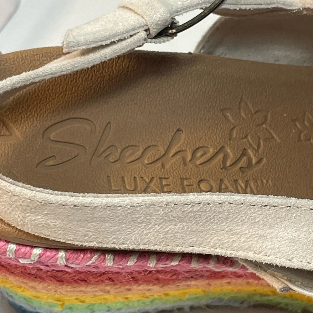 Skechers Cali Brit Luxe Foam Festival Daisy Rainbow Wedge Espadrille Size 10